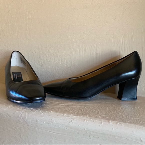 Jenny Buchanan Shoes - Jenny Buchanan Black Leather Pump